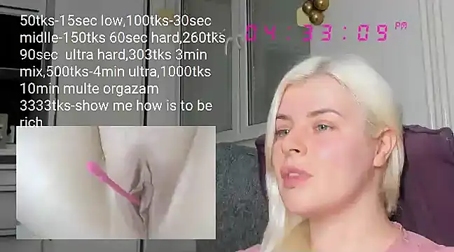 queenofthenighttt online show from March 11, 3:34 pm