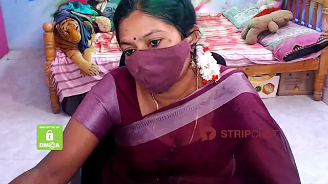 Snapshot of Novapol chatting on December 22, 5:32 pm Novapol online show from December 22, 5:32 pm