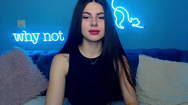 Snapshot of ViollinaLove chatting on January 27, 5:47 am ViollinaLove online show from January 27, 5:47 am
