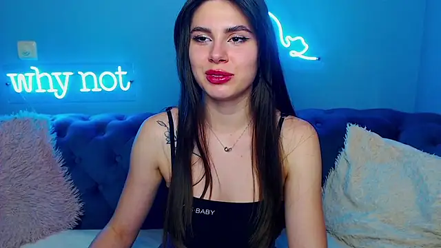 Snapshot of ViollinaLove chatting on February 11, 11:54 am ViollinaLove online show from February 11, 11:54 am