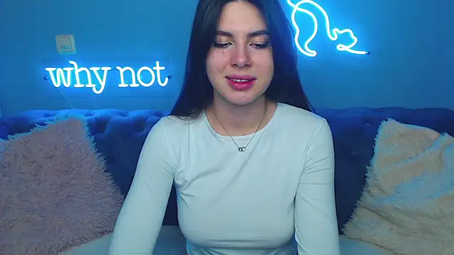 Snapshot of ViollinaLove chatting on February 22, 6:08 pm ViollinaLove online show from February 22, 6:08 pm