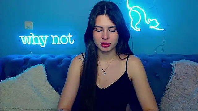 ViollinaLove online show from February 8, 6:06 am