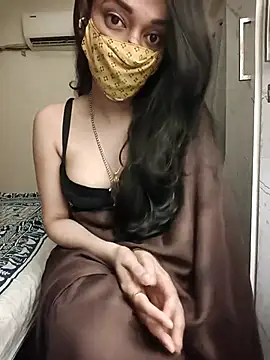 Snapshot of Lavanya_Shah chatting on July 16, 3:18 pm Lavanya Shah online show from July 16, 3:18 pm