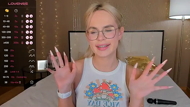 Snapshot of bellatip chatting on February 2, 3:54 am bellatip online show from February 2, 3:54 am