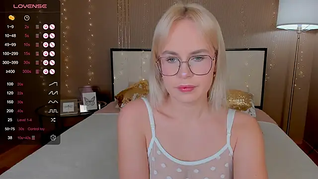 Snapshot of bellatip chatting on March 15, 12:47 am bellatip online show from March 15, 12:47 am