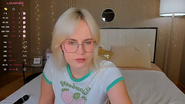 Snapshot of bellatip chatting on October 6, 12:52 am bellatip online show from October 6, 12:52 am