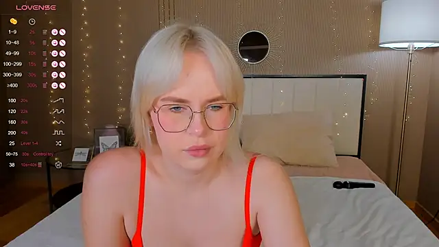 Snapshot of bellatip chatting on October 24, 12:52 am bellatip online show from October 24, 12:52 am