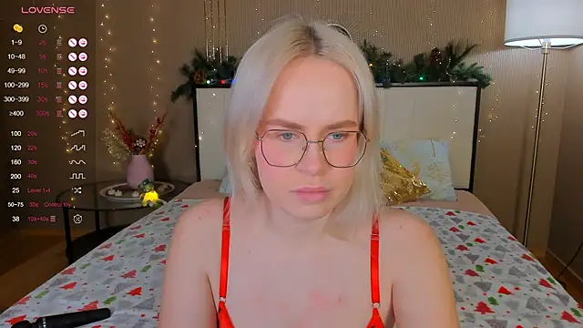 Snapshot of bellatip chatting on December 15, 12:48 am bellatip online show from December 15, 12:48 am