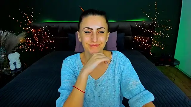 Snapshot of Rebecca_Diamond chatting on November 20, 6:35 am Rebecca Diamond online show from November 20, 6:35 am