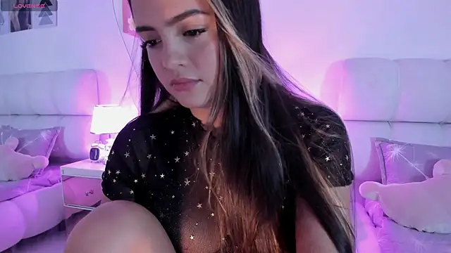 zoemina xd online show from April 18, 3:05 pm