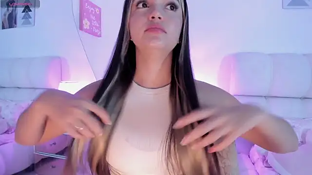 zoemina xd online show from April 23, 8:44 pm