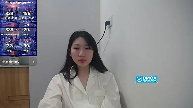 Snapshot of Asiagirll chatting on October 31, 4:19 pm Asiagirll online show from October 31, 4:19 pm