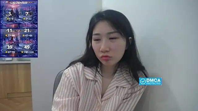 Snapshot of Asiagirll chatting on December 1, 3:17 pm Asiagirll online show from December 1, 3:17 pm