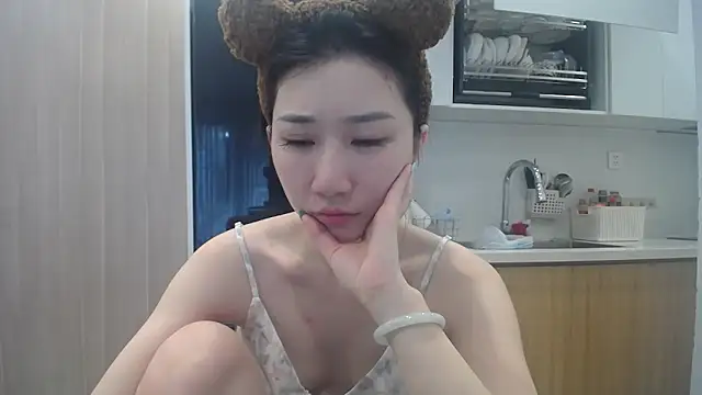 Asiagirll online show from May 22, 1:35 am