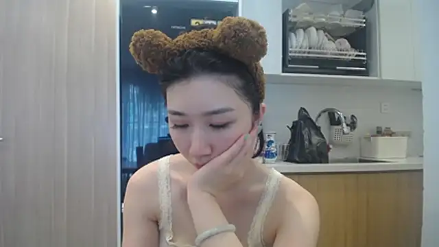 Asiagirll online show from June 5, 6:52 am