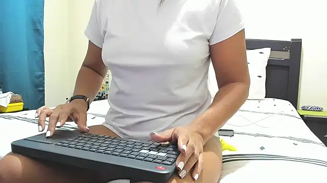 mara2020 69 online show from December 16, 12:32 pm