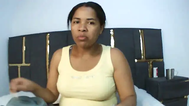 Snapshot of aleixane chatting on October 2, 4:14 pm aleixane online show from October 2, 4:14 pm