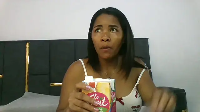 Snapshot of aleixane chatting on October 18, 4:59 am aleixane online show from October 18, 4:59 am