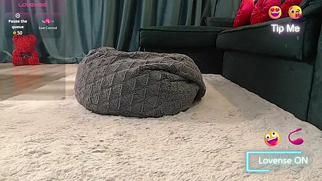 natasha-bigas online show from July 26, 9:11 pm