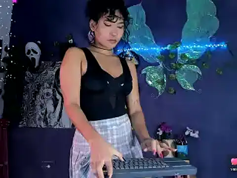 Mary Rosse1 online show from February 16, 11:27 am