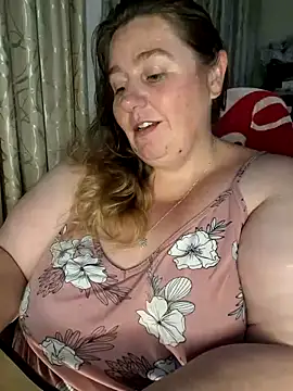 Snapshot of Iceprincess2bad4u chatting on January 23, 6:24 pm Iceprincess2bad4u online show from January 23, 6:24 pm