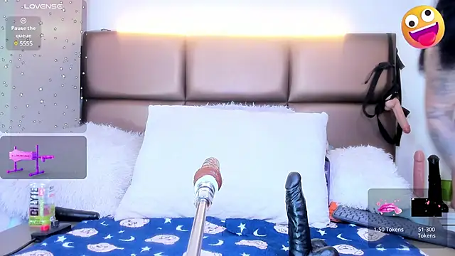 Snapshot of janette_rider chatting on February 18, 6:15 am janette rider online show from February 18, 6:15 am