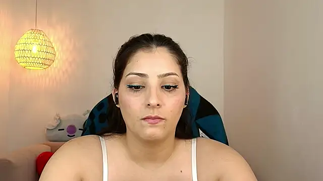 Snapshot of YummyAnna_ chatting on September 18, 8:44 pm YummyAnna online show from September 18, 8:44 pm