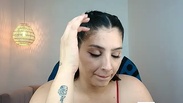 YummyAnna  online show from April 22, 7:37 pm