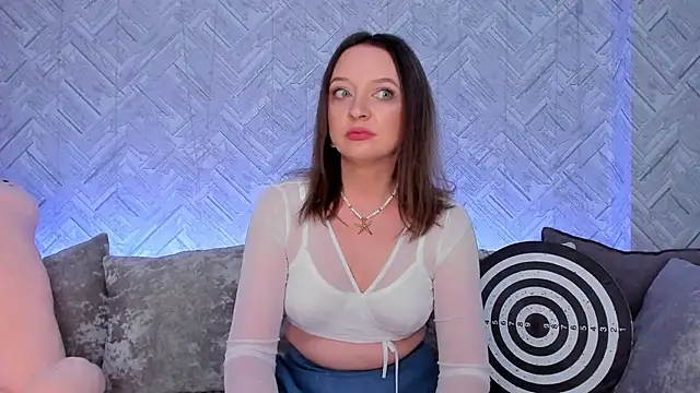 Snapshot of EvaBarsa_ chatting on September 13, 1:38 am EvaBarsa online show from September 13, 1:38 am