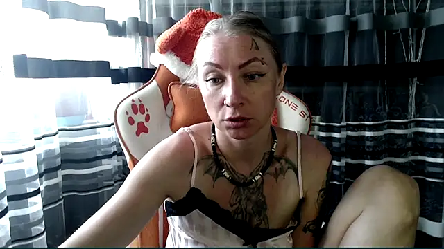 cold lollipop online show from April 13, 6:52 am