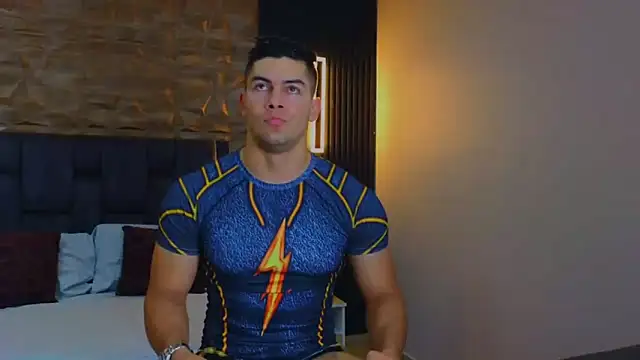 Snapshot of FelipeAndMarcello3 chatting on February 24, 10:58 pm FelipeAndMarcello3 online show from February 24, 10:58 pm