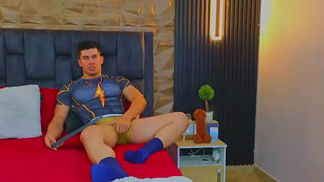 Snapshot of FelipeAndMarcello3 chatting on March 11, 7:25 pm FelipeAndMarcello3 online show from March 11, 7:25 pm