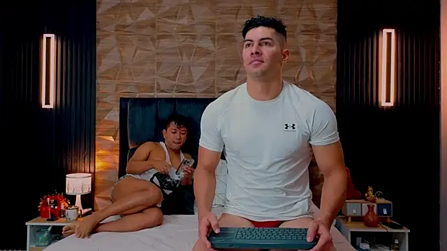 Snapshot of FelipeAndMarcello3 chatting on September 26, 2:54 pm FelipeAndMarcello3 online show from September 26, 2:54 pm