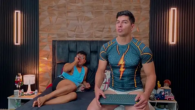 Snapshot of FelipeAndMarcello3 chatting on November 19, 3:12 pm FelipeAndMarcello3 online show from November 19, 3:12 pm