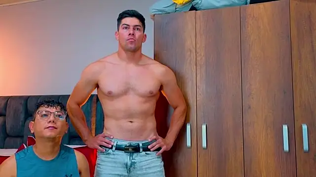 Snapshot of FelipeAndMarcello3 chatting on December 13, 7:53 pm FelipeAndMarcello3 online show from December 13, 7:53 pm