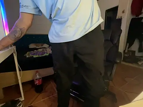 Max TheHorseDick online show from April 8, 3:17 am