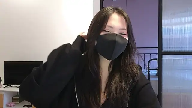 TammiLou online show from February 13, 4:32 am