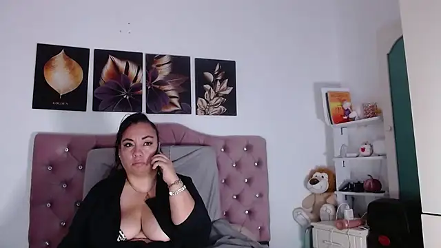 -helen online show from October 9, 7:23 pm