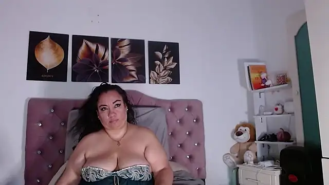 -helen online show from October 11, 8:07 pm