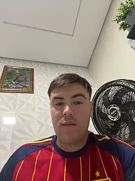 urielpereira online show from June 10, 1:06 am