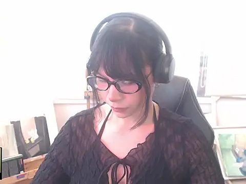 alien  show online show from April 21, 6:12 pm