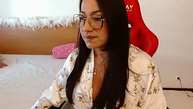 lucy luu  online show from September 23, 3:04 pm