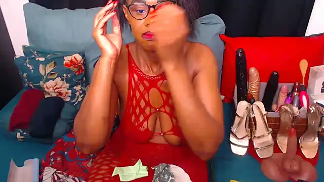 sexybootylicious online show from October 11, 9:08 am