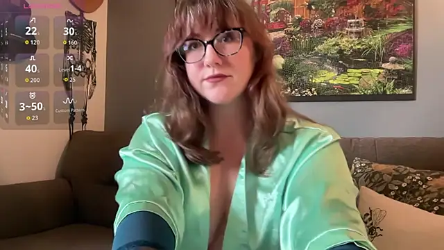 kurvy kitten xo online show from December 2, 3:07 pm