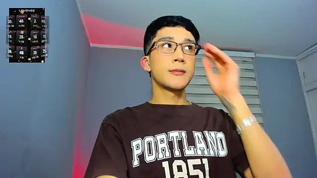 tom Howard online show from November 25, 4:56 am