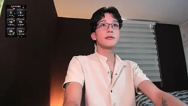 tom Howard online show from March 28, 10:09 pm