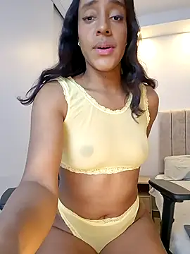 Snapshot of Maya_Lewis chatting on June 25, 10:03 pm Maya Lewis online show from June 25, 10:03 pm