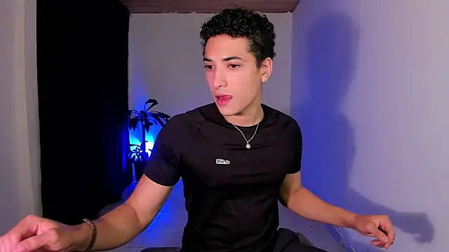 MitchellXD online show from December 4, 1:26 am