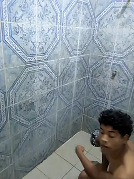 Snapshot of Bichulga chatting on November 20, 9:47 pm Bichulga online show from November 20, 9:47 pm