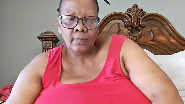 SEXYBOOBSNASS online show from January 22, 7:03 am